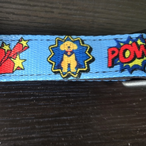 6 Foot Blue leash - Superhero Design - Picture 3 of 6
